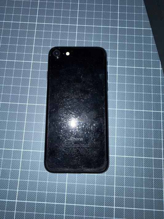 Diverse iPhones (Gebraucht o. Defekt) - Anania's Shop